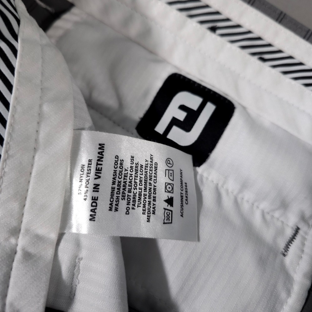 FootJoy Golf Shorts Mens 38 Grey Plaid‎ Flat Front Performance Grid - Picture 3 of 6